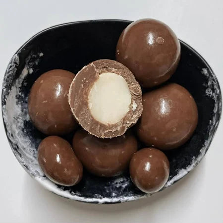 Nutworks Milk Chocolate Macadamias 150g