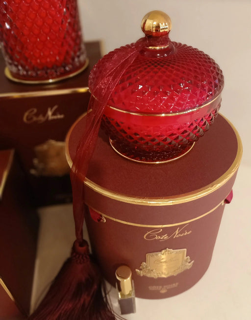 Cote Noire Round Art Deco Candle - Red & Gold - Rose oud - GML30007 Cote Noire