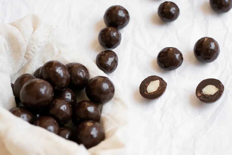 Nutworks Macadamias Dark Chocolate 75g